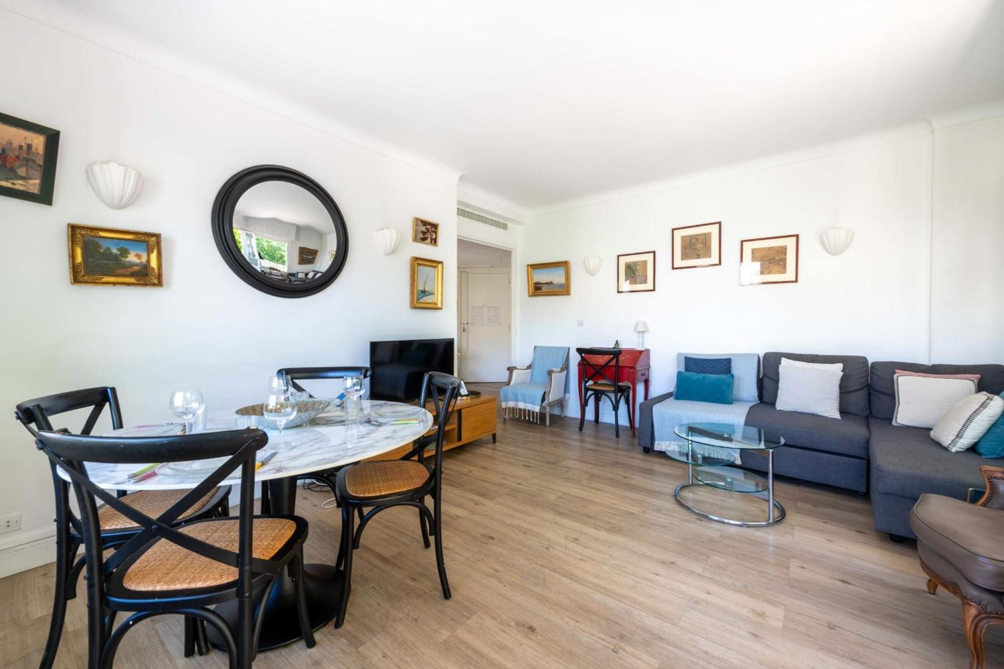 Cozy 2-br 6 Minutes From The Cannes