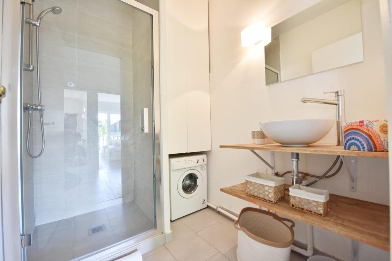 Cozy 2-br 6 Minutes From The Appartamento Cannes