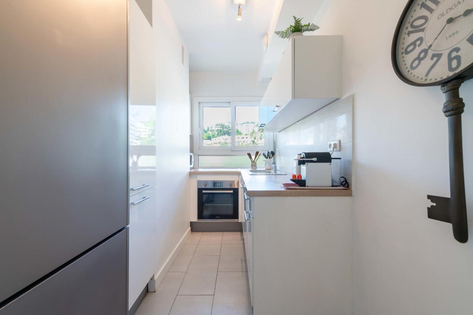 Cozy 2-br 6 Minutes From The * Cannes